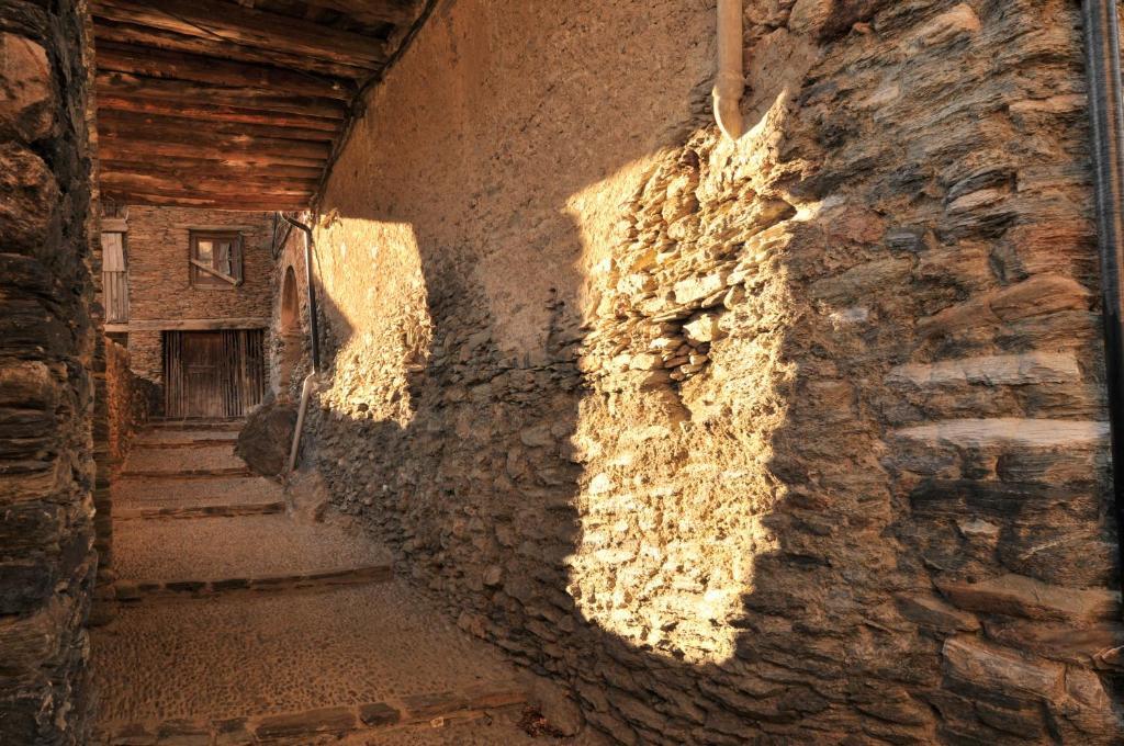 Casa Rural La Comella Tirvia Luaran gambar