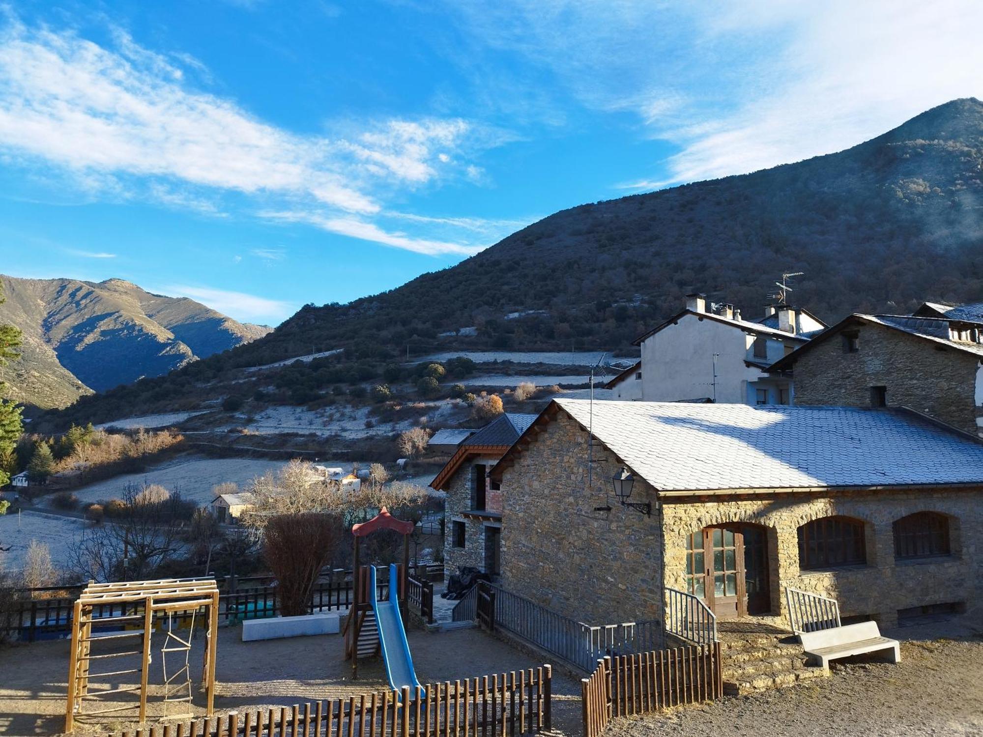 Casa Rural La Comella Tirvia Luaran gambar