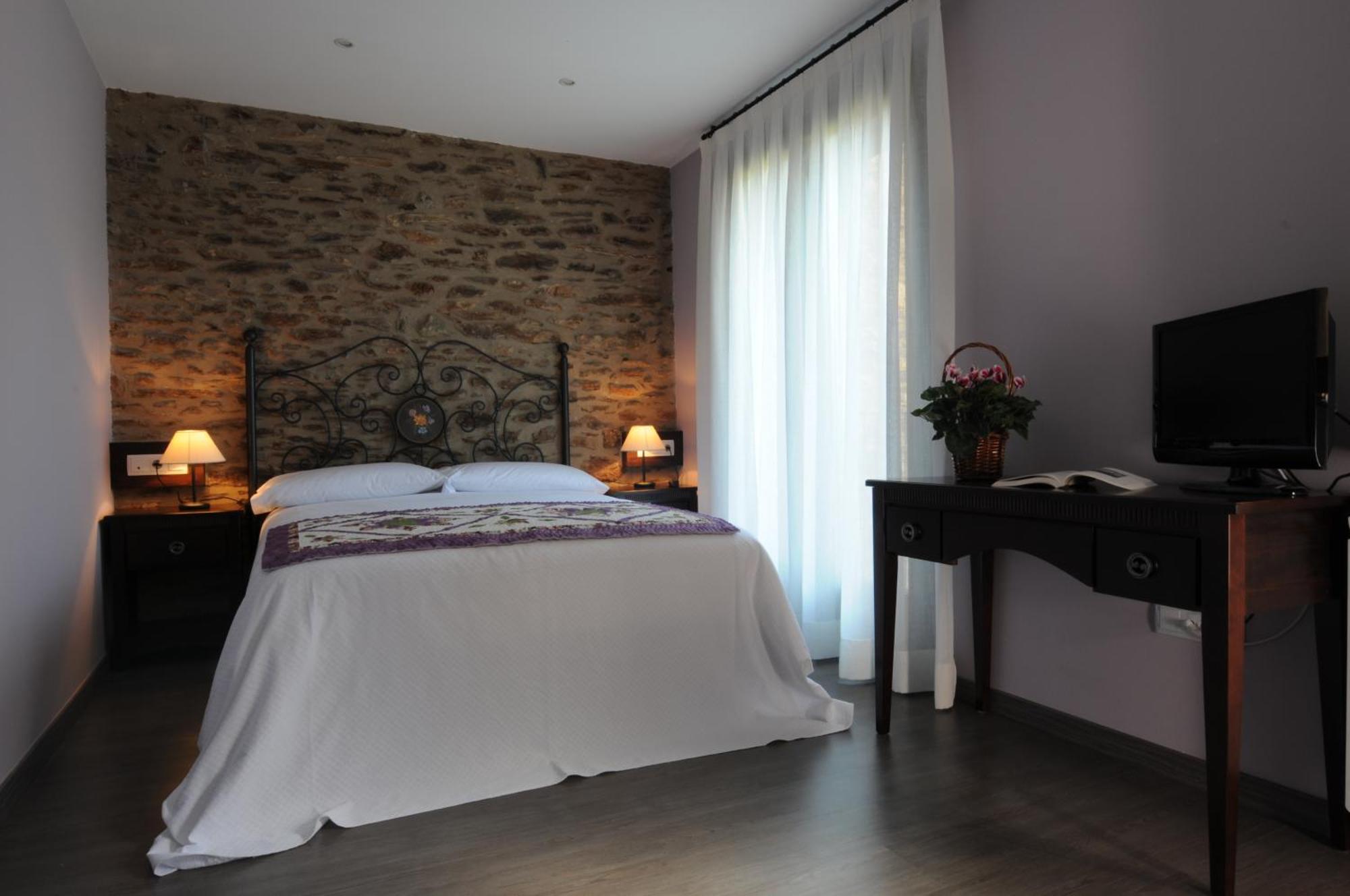 Casa Rural La Comella Tirvia Luaran gambar