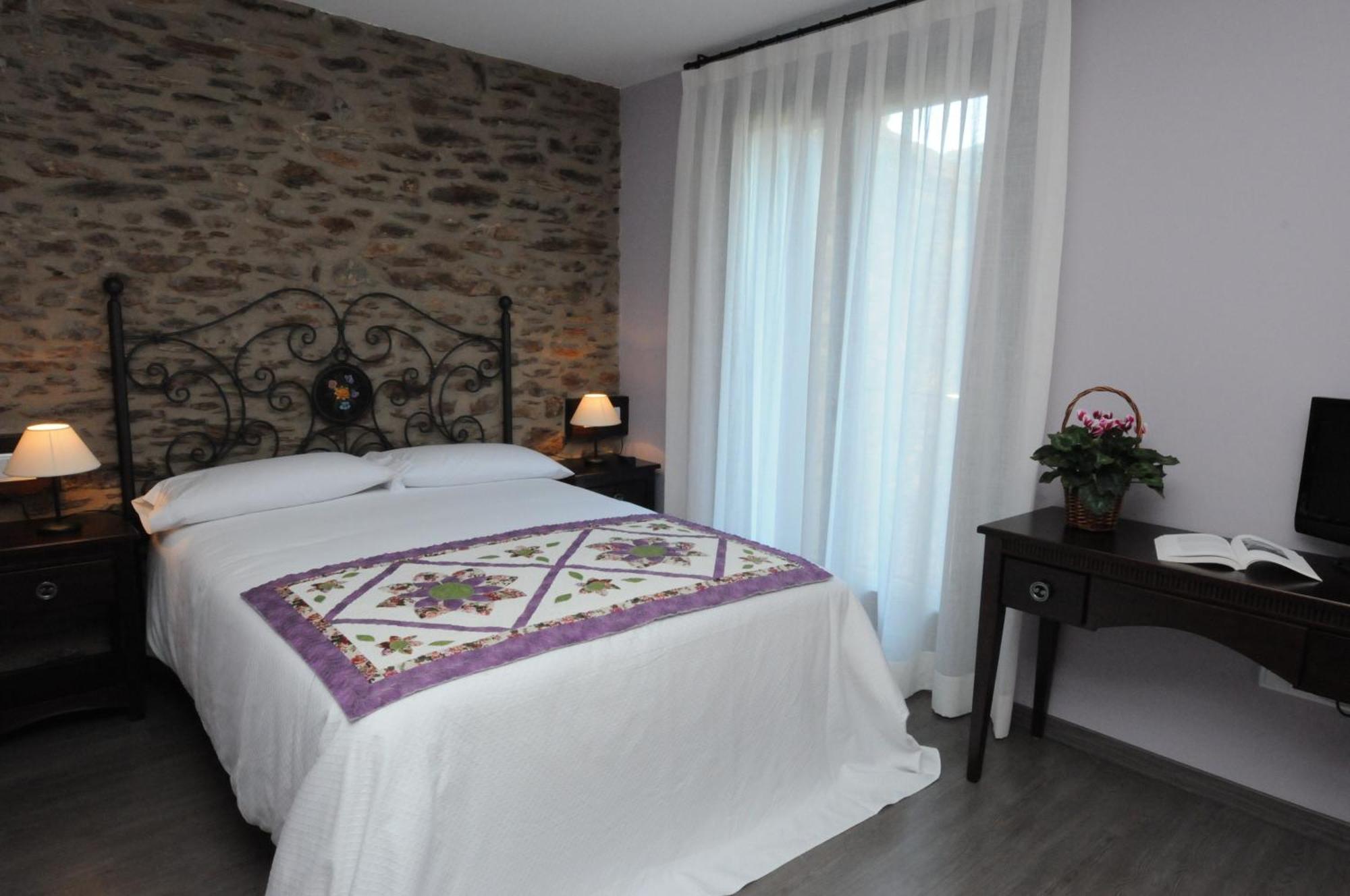 Casa Rural La Comella Tirvia Luaran gambar
