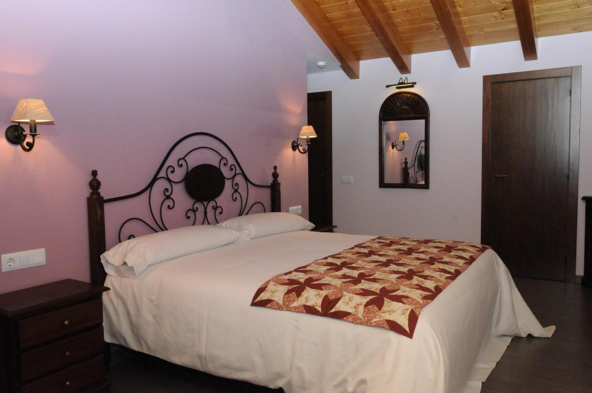 Casa Rural La Comella Tirvia Luaran gambar