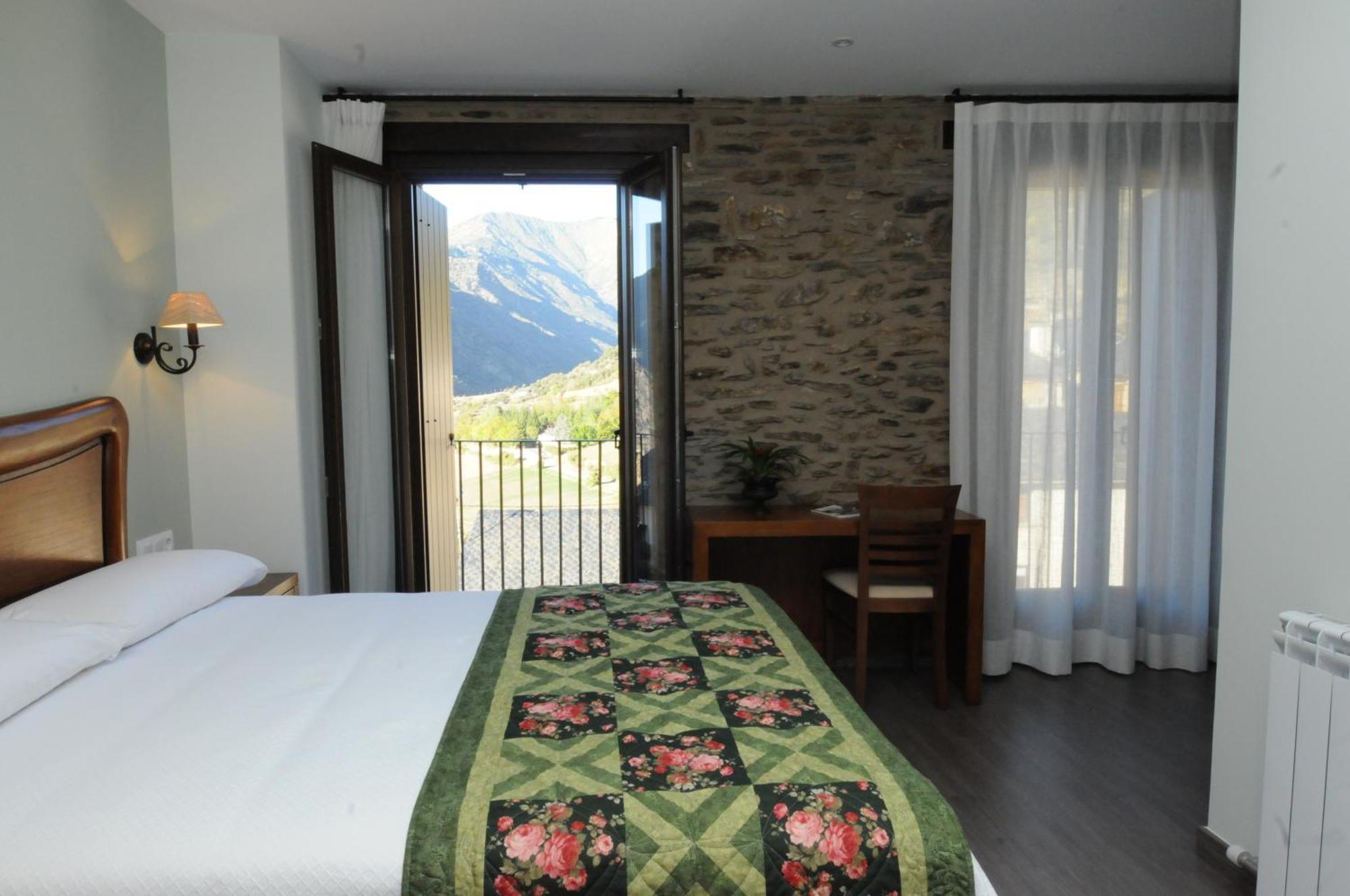 Casa Rural La Comella Tirvia Luaran gambar