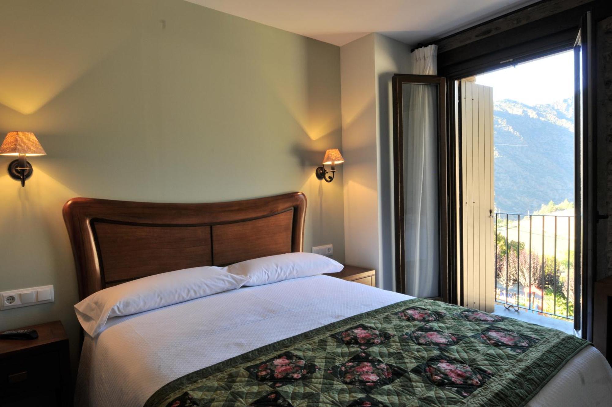 Casa Rural La Comella Tirvia Luaran gambar