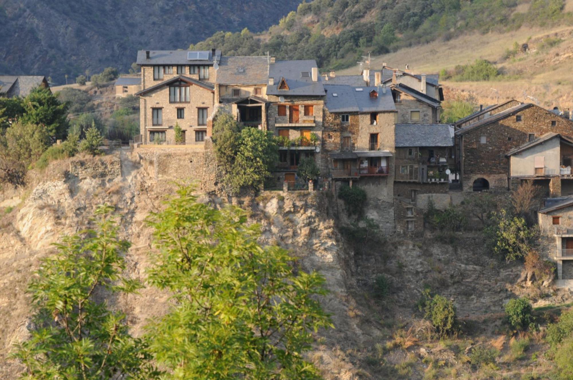 Casa Rural La Comella Tirvia Luaran gambar