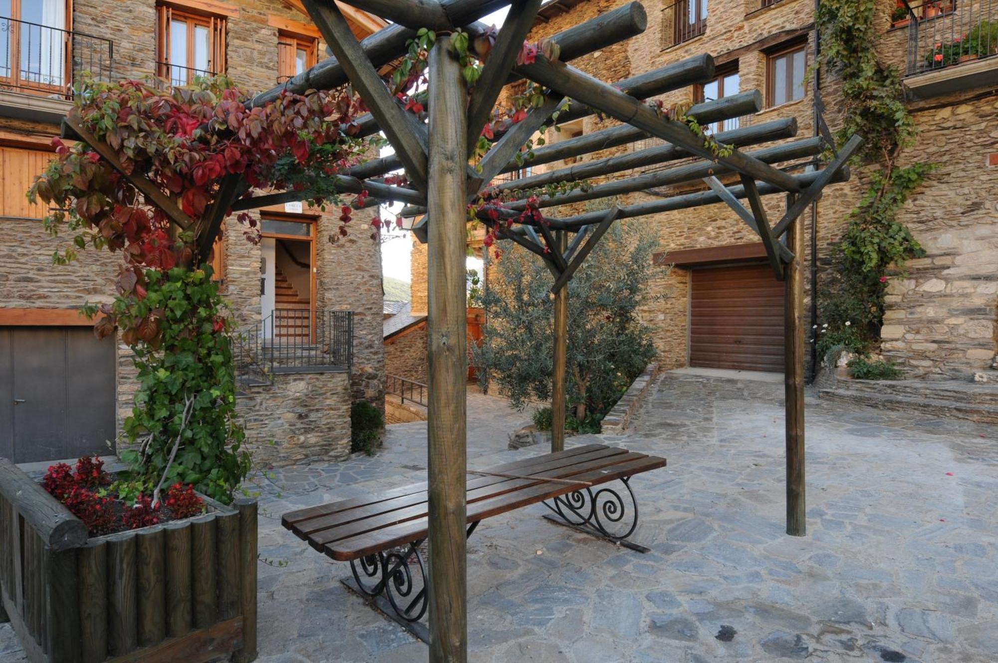 Casa Rural La Comella Tirvia Luaran gambar